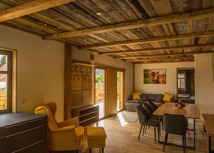 Chalet Am Oelberg Mit Badefass Und Altholzsauna