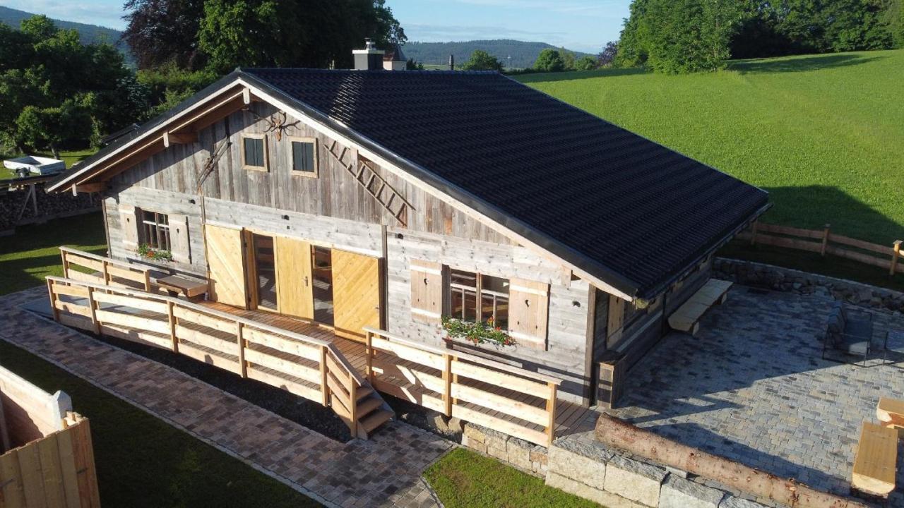 Am Oelberg Mit Badefass Und Altholzsauna Chalet